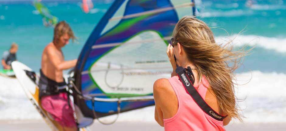 Windsurfing on Flag Beach in Corralejo, Windsurfing Spots in Fuerteventura