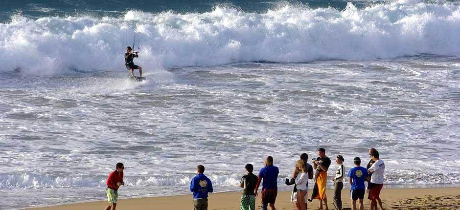 Kitesurf op het strand van El Burro Fuerteventura Plaatsen voor kitesurf op Fuerteventura